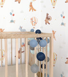 GENTLE FRIENDS - Papier peint enfant - Motif animaux et montgolfières