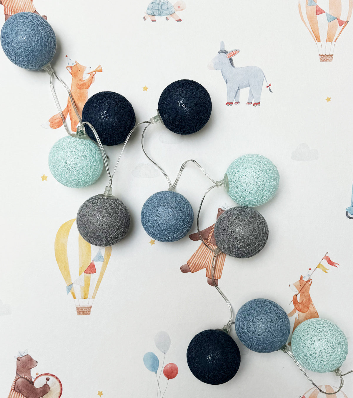 Guirlande lumineuse 24 boules de coton (bleu) - Éclairage décoratif intérieur