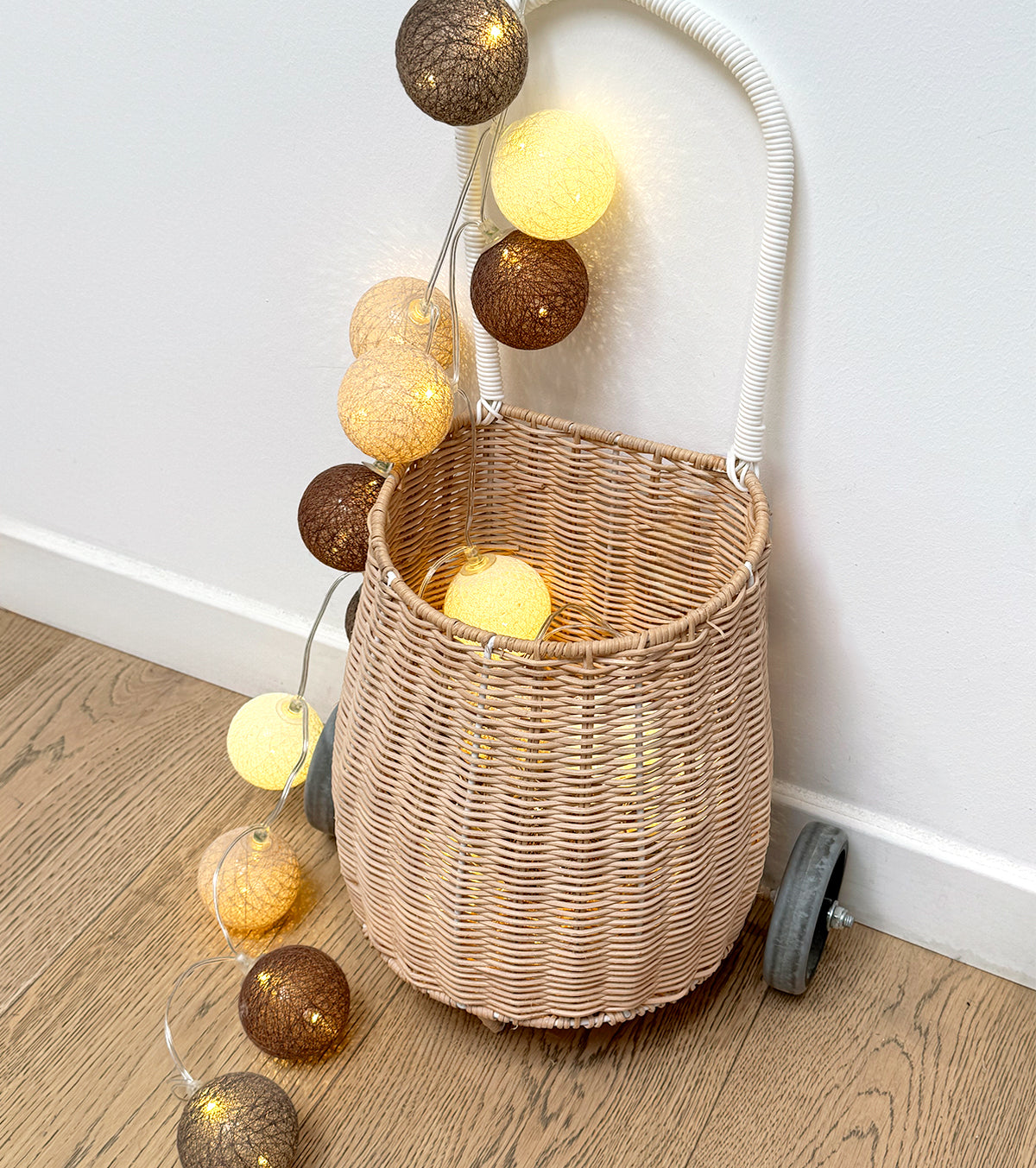 Guirlande lumineuse 24 boules de coton (marron) - Éclairage décoratif intérieur