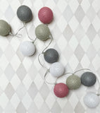 Guirlande lumineuse 24 boules de coton (rose, gris) - Éclairage décoratif intérieur