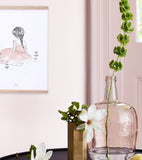 ROSAE - Affiche enfant - Fillette au jardin