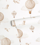 CLOUDY TALES - Papier peint enfant montgolfières et oies sauvages