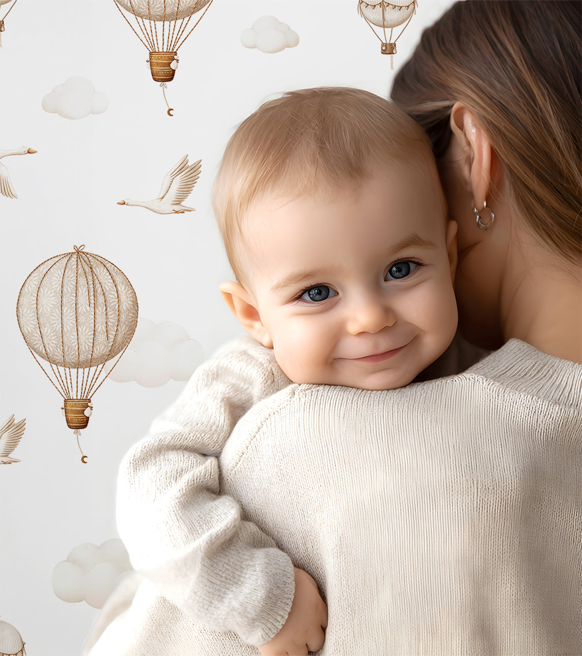 CLOUDY TALES - Papier peint enfant montgolfières et oies sauvages